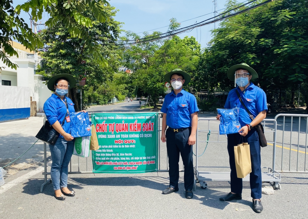 Quận đoàn Tây Hồ đăng ký gói bảo hiểm miễn phí cho tình nguyện viên