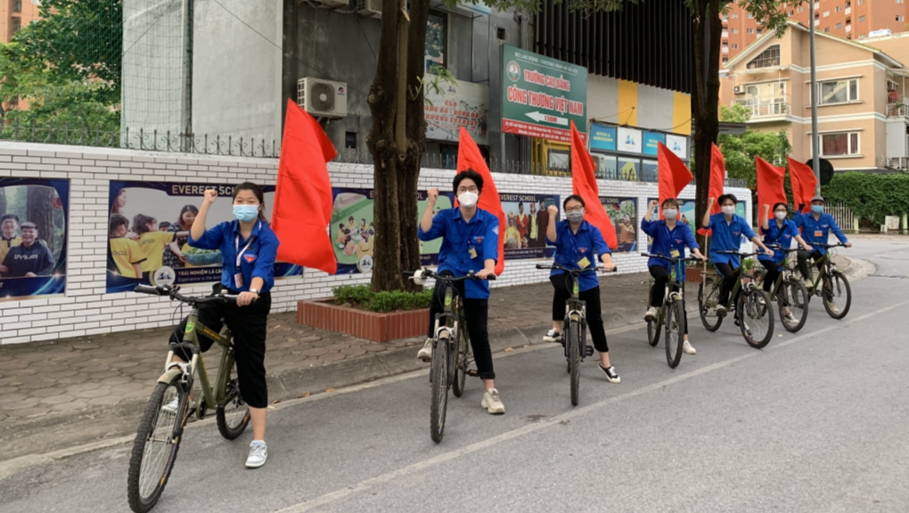 Đội xe đạp tuyên truyền công tác phòng, chống Covid-19 của Đoàn phường Cổ Nhuế 1 Đội xe đạp tuyên truyền công tác phòng, chống Covid-19 của Đoàn phường Cổ Nhuế 1