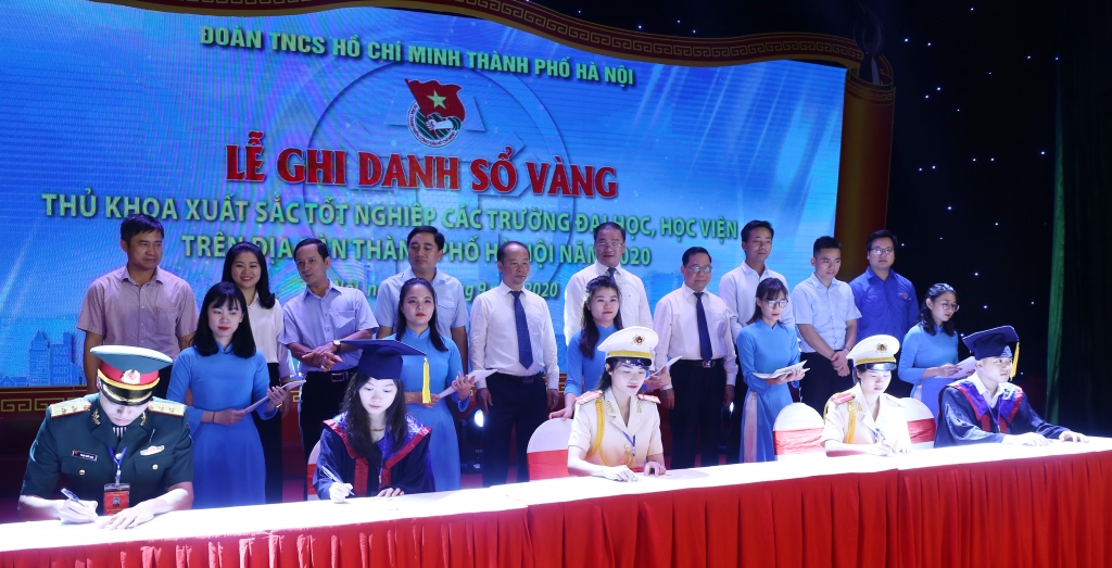 ghi danh so vang thu khoa xuat sac thu do ha noi