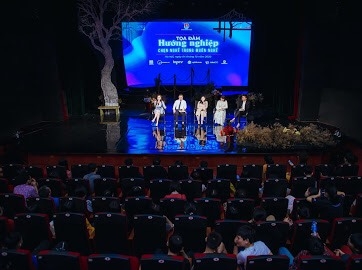Chương trình nhạc kịch hướng nghiệp đã diễn ra tại Nhà hát Tuổi trẻ Việt Nam
