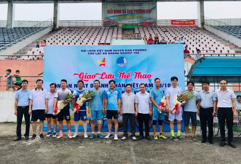 Một hoạt động giao lưu của Hội Liên hiệp Thanh niên, Câu lạc bộ Doanh nghiệp trẻ huyện Đan Phượng