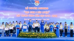 Tuyên dương “Học sinh 3 tốt” và “Học sinh 3 rèn luyện”