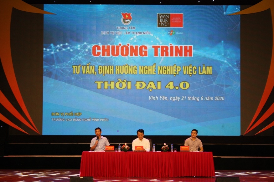 Chương trình Tư vấn, định hướng nghề nghiệp và việc làm thời đại 4.0