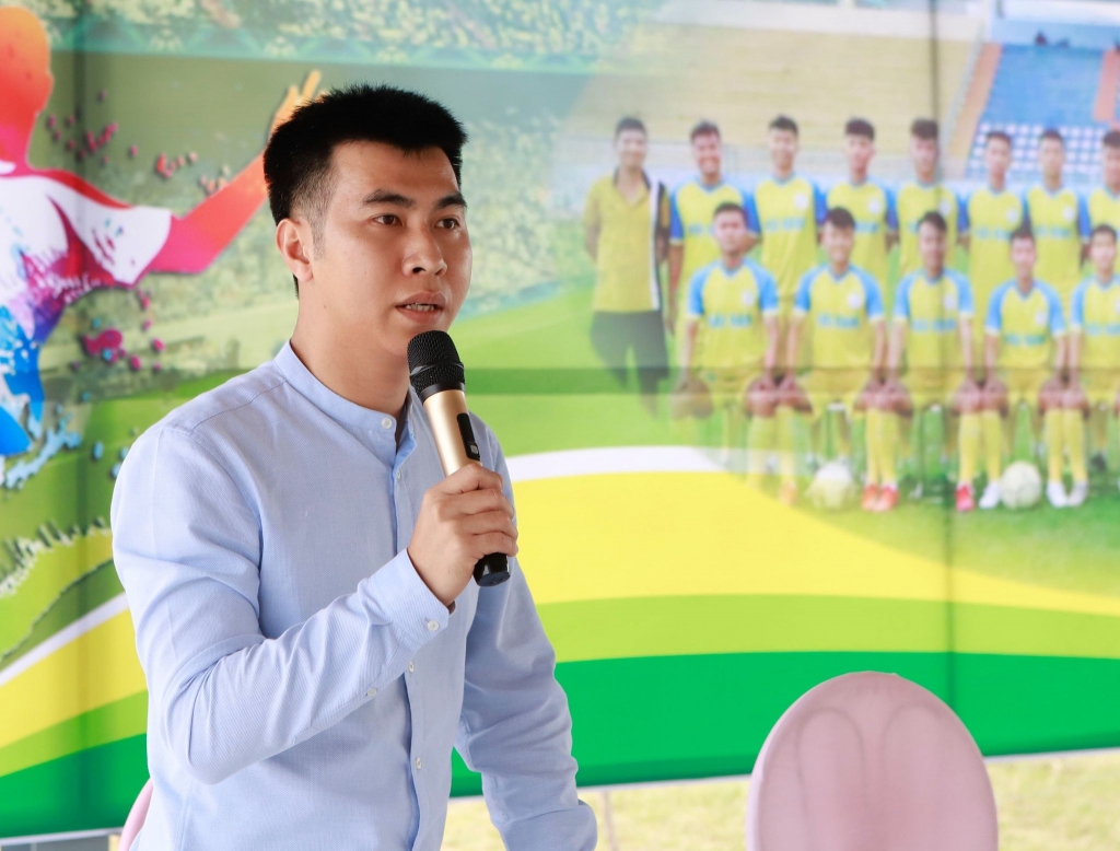Ông Chu Anh Tú – Chủ tịch CLB bóng đá Hải Nam – Vĩnh Phúc đã chia sẻ về thành tích nhất bảng A giải bóng đá hạng Ba quốc gia và giành suất thi đấu tại giải hạng Nhì mới đây