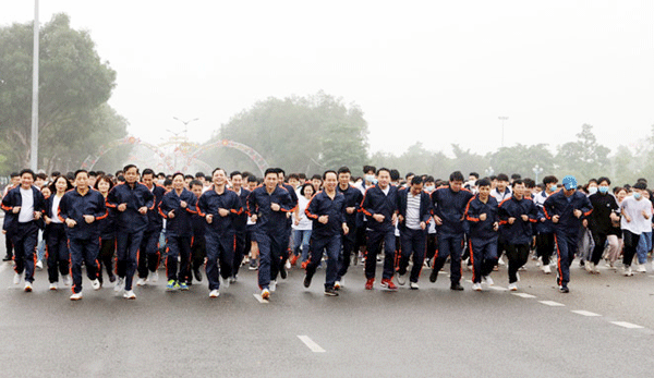 Hưởng ứng “Ngày chạy Olympic vì sức khỏe toàn dân”