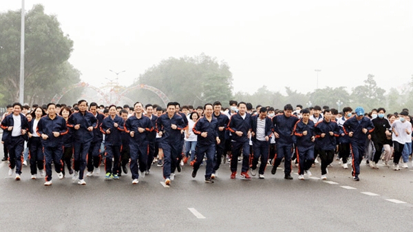 Thành phố Vĩnh Yên (Vĩnh Phúc): Tham gia “Ngày chạy Olympic vì sức khỏe toàn dân”