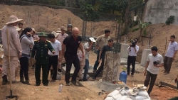 Vĩnh Phúc: Phát hiện quả bom nặng 340kg khi đào móng nhà