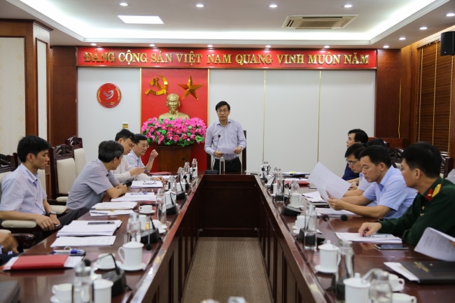 Đồng chí Nguyễn Xuân Quang – Tỉnh ủy viên, Bí thư Huyện ủy, Trưởng BCĐ chương trình xây dựng NTM huyện chủ trì hội nghị