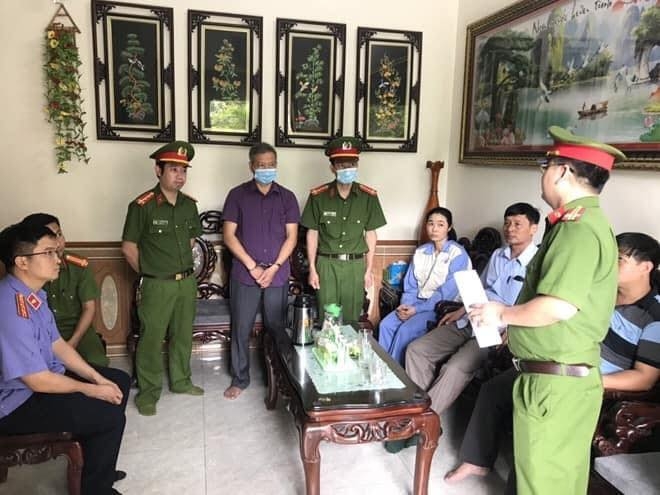 Vĩnh Phúc: Khởi tố bắt tạm giam cựu Bí thư và Chủ tịch xã Phú Xuân