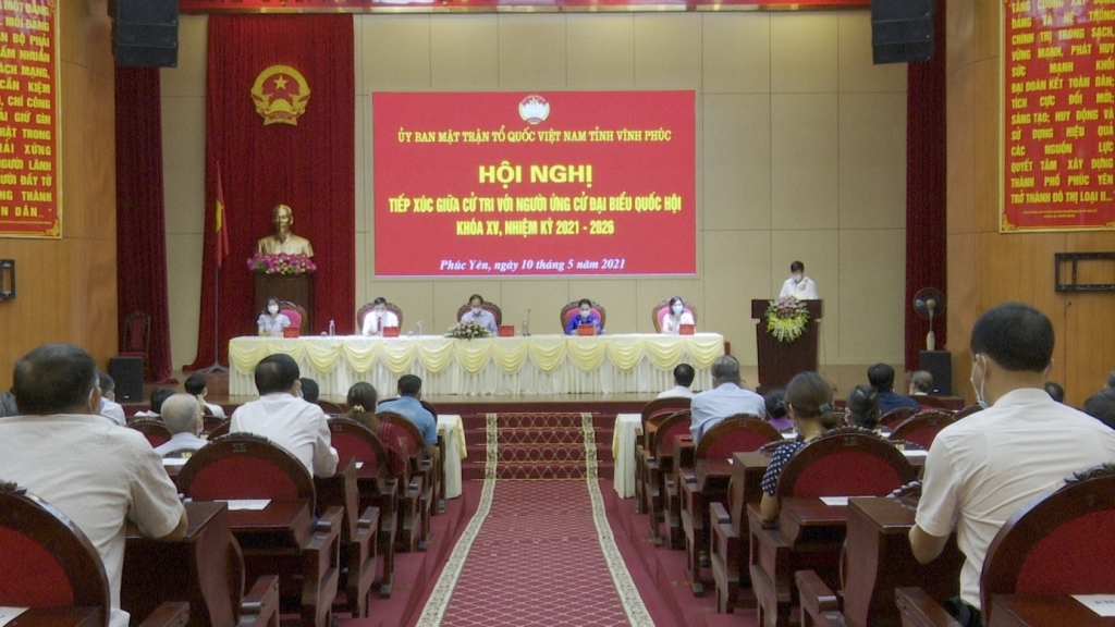Toàn cảnh hội nghị tiếp xúc cử tri