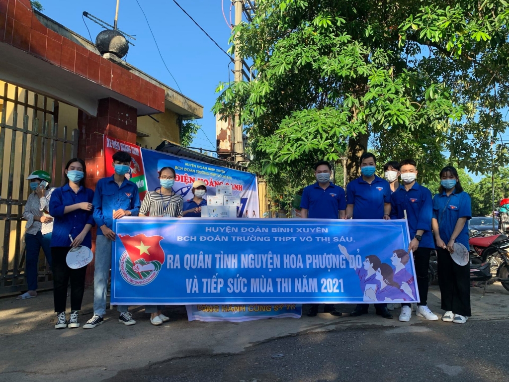 Huyện đoàn Bình Xuyên ra quân tình nguyện Hoa Phượng Đỏ Huyện đoàn Bình Xuyên ra quân tình nguyện Hoa Phượng Đỏ