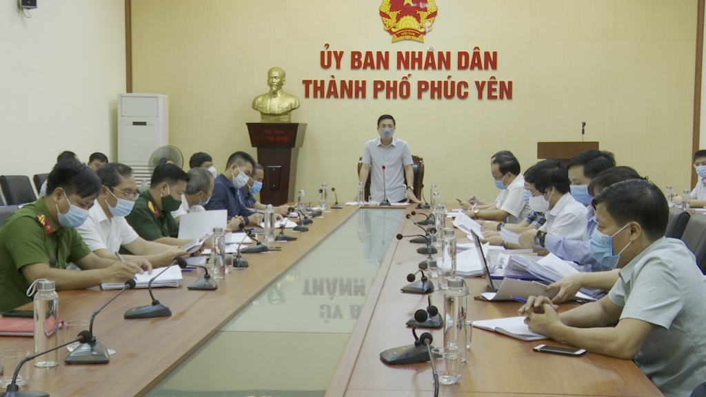 Đồng chí Vũ Việt Văn, phát biểu tại hội nghị Kiểm tra thực hiện nhiệm vụ phòng, chống dịch bệnh Covid-19 
