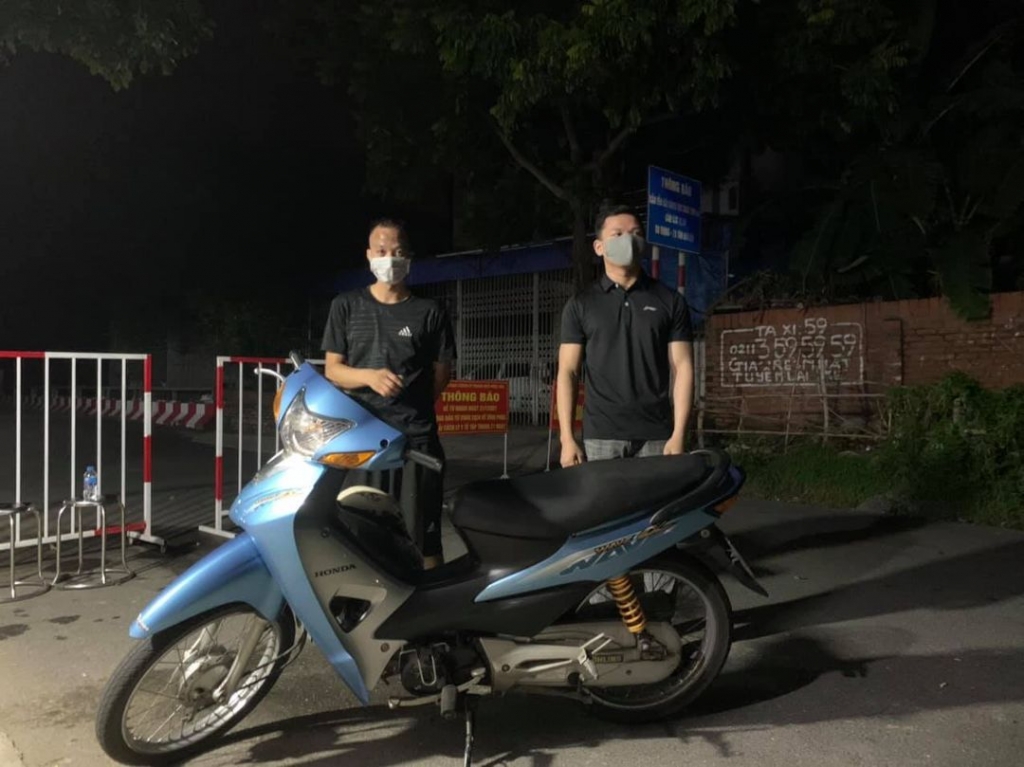 Lập biên bản 2 trường hợp cố tình lái xe cố tình  “ thông chốt” kiểm soát dịch