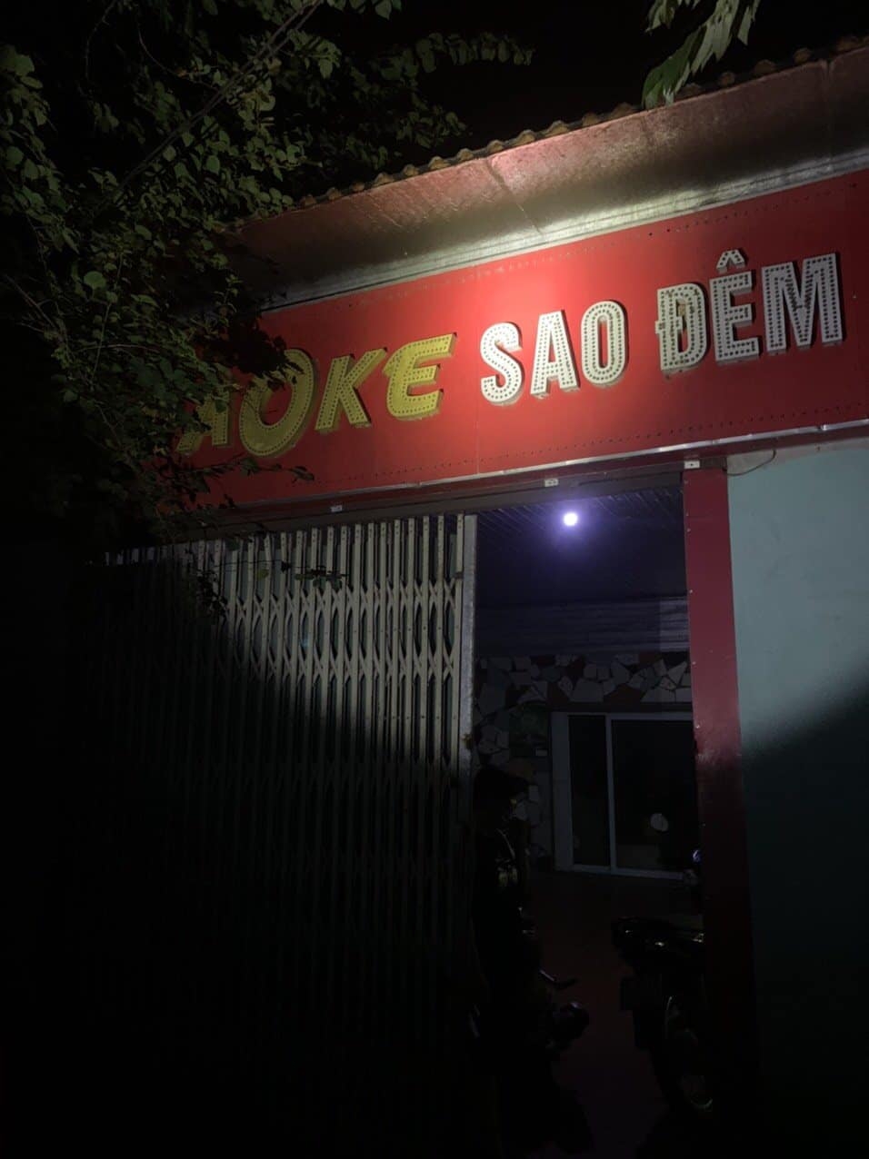 Quán karaoke Sao Đêm vi phạm quy định phòng dịch
