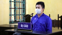 Vĩnh Phúc: Tuyên phạt 18 tháng tù giam lái xe "thông chốt" chống người thi hành công vụ