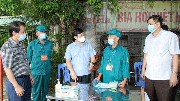 Vĩnh Phúc: Chủ tịch UBND tỉnh kiểm tra công tác phòng chống dịch tại thành phố Vĩnh Yên