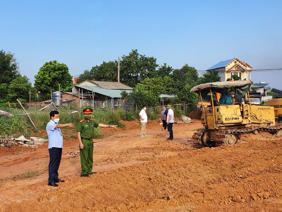 Lãnh đạo huyện Tam Đảo chỉ đạo cưỡng chế