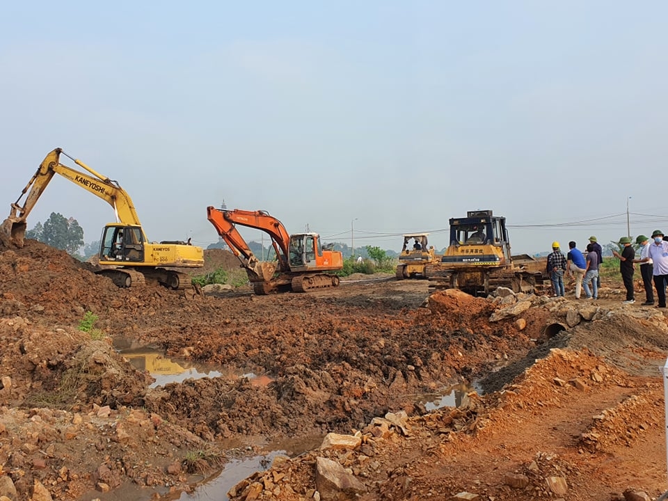 Cưỡng chế thu hồi đất 8 hộ dân dự án Cụm công nghiệp làng nghề Minh Phương