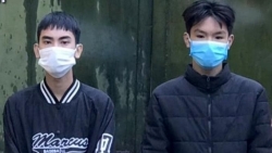 Phú Thọ: Xử phạt hai “quái xế tuổi teen” bốc đầu xe máy khoe mạng xã hội