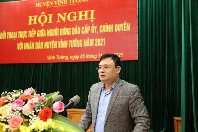Đ/c Lê Nguyễn Thành Trung - Phó Bí thư Huyện ủy, Chủ tịch UBND huyện trả lời ý kiến, kiến nghị của Nhân dân