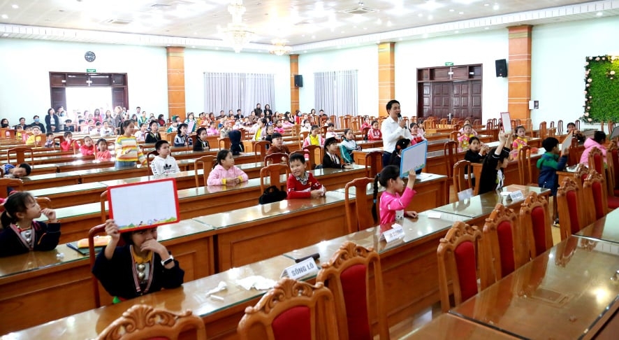 Phần thi giao lưu tập thể