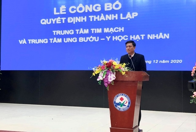 Phó Chủ tịch Thường trực UBND tỉnh Vĩnh Phúc Vũ Việt Văn phát biểu tại buổi lễThành lập Trung tâm Tim mạch, Ung bướu – Y học hạt nhân