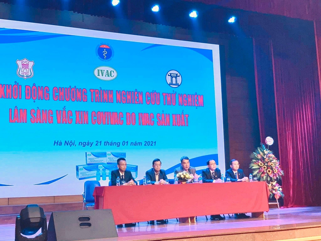 Lễ khởi động chương trình nghiên cứu thử nghiệm lâm sàng vắc xin COVIVAC 