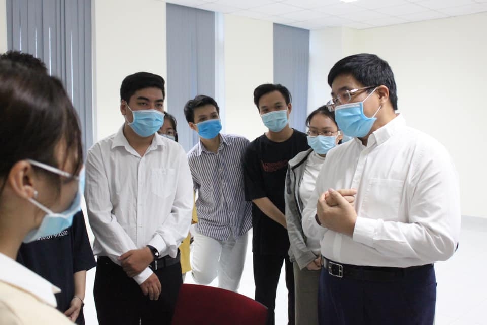 Đội ngũ cán bộ, giảng viên, sinh viên ĐH Y Dược TP HCM tình nguyện tham gia phòng chống dịch Covid-19