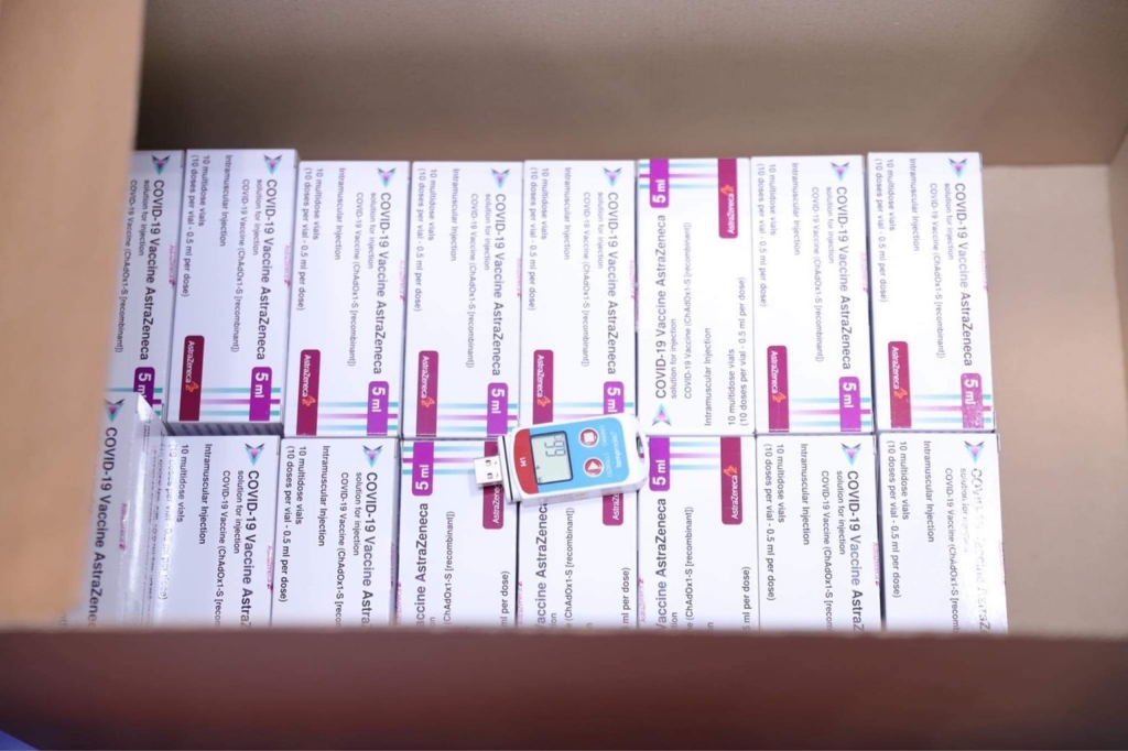 vắc-xin Covid-19 của AstraZeneca được bảo quản kho lạnh