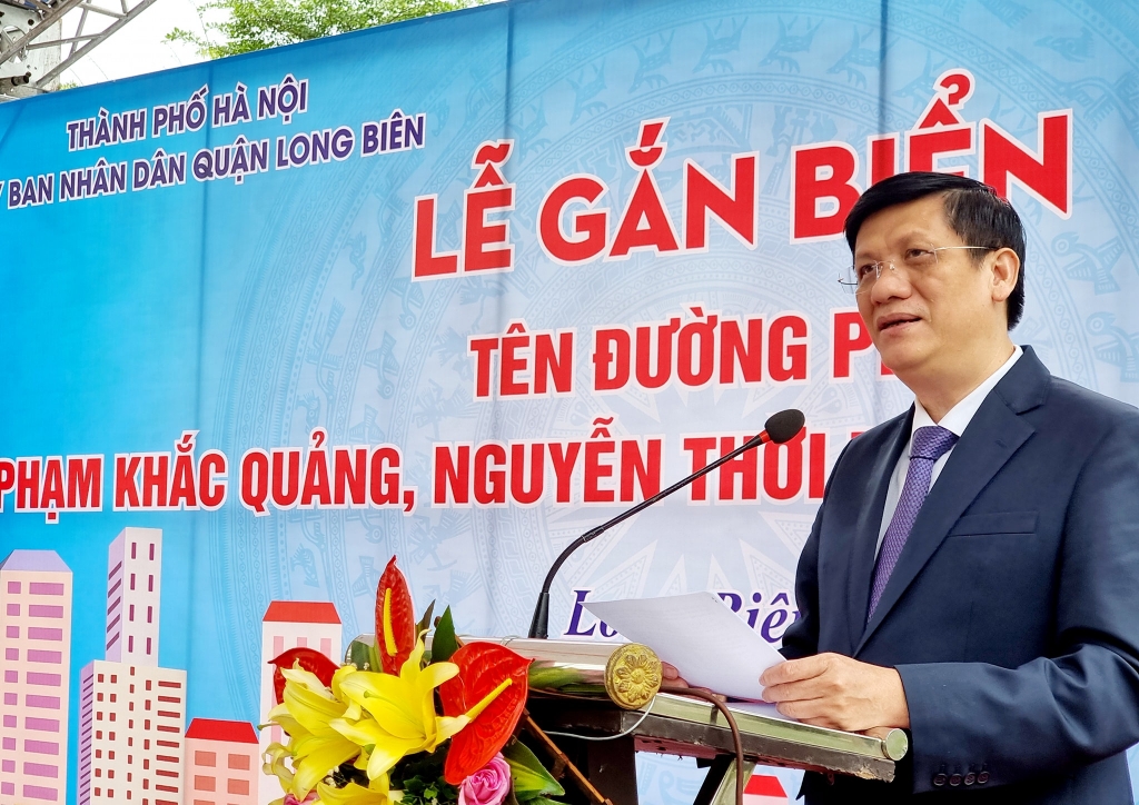 Bộ trưởng Bộ Y tế Nguyễn Thanh Long phát biểu tại buổi lễ gắn biển