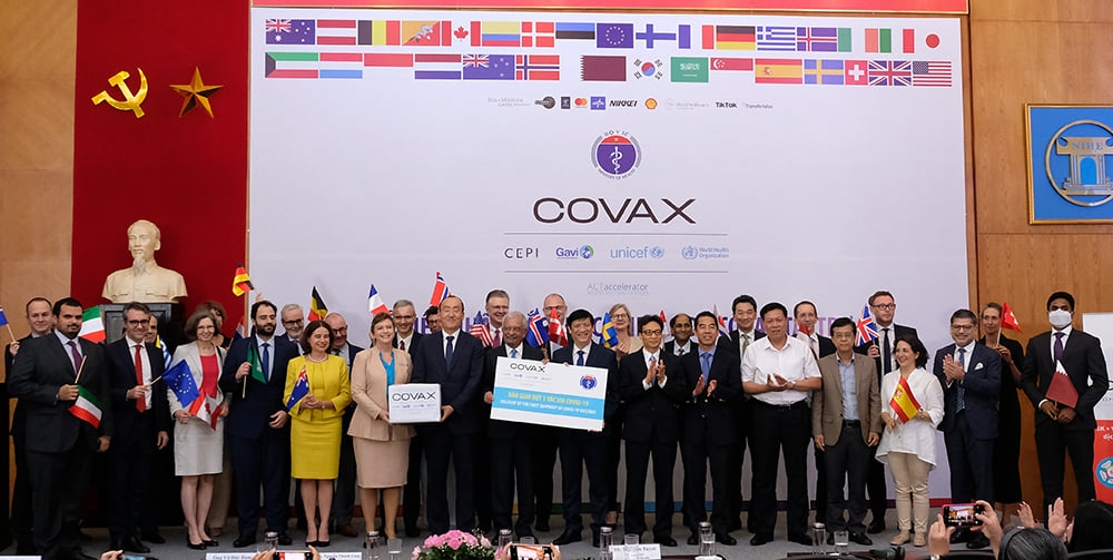 Lễ tiếp nhận Vắc xin phòng COVID-19 từ COVAX Facility
