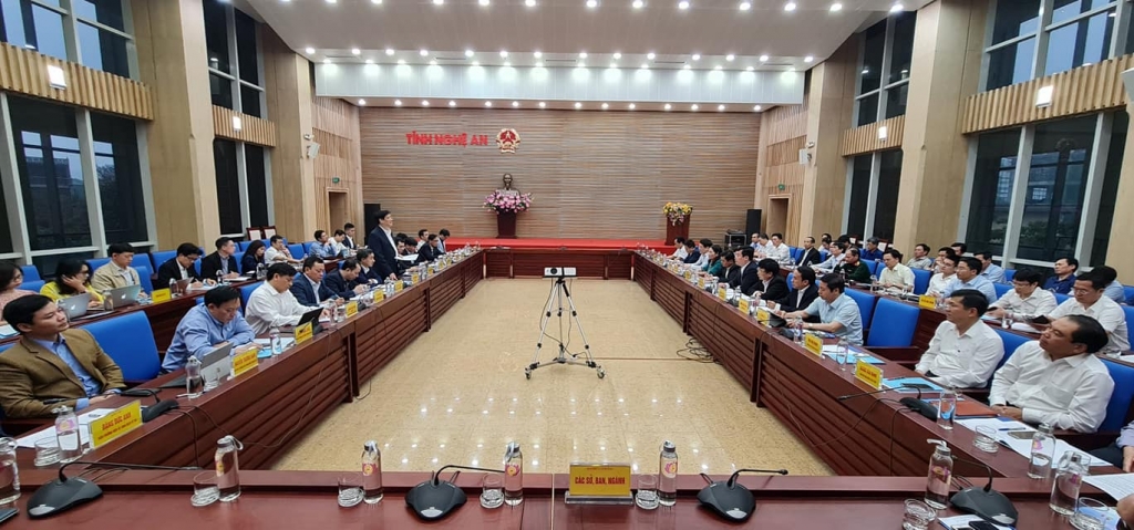 Toàn cảnh cuộc làm việc giữa Bộ Y tế và tỉnh Nghệ An chiều ngày 10/4 về công tác y tế trên địa bàn 