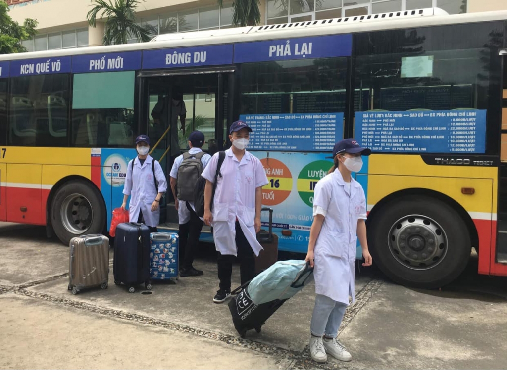 Phát huy sức trẻ sinh viên Đại học Y Hà Nội xông pha đến tuyến đầu chống dịch Covid-19 Bắc Ninh 