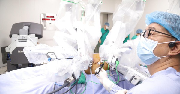 Ca phẫu thuật ung thư thận bằng hệ thống robot hiện đại đã được thực hiện thành công tại Bệnh viện K.