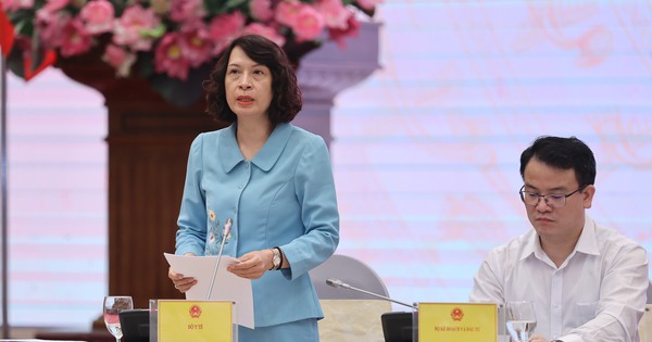 hứ trưởng Bộ Y tế Nguyễn Thị Liên Hương 