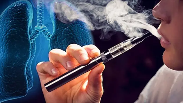 Cấp cứu cho bé trai 15 tuổi ngộ độc thuốc lá điện tử