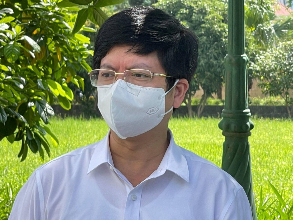 Người dân không thể tự sử dụng bình oxy, máy