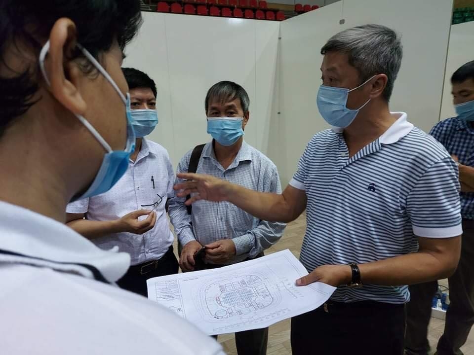 thu truong bo y te nguyen truong son kiem tra cong tac xay dung benh vien da chien tai da nang