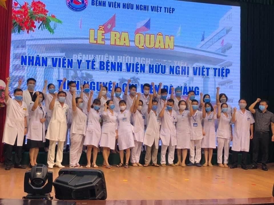 can bo y te hai phong tai le ra quan tinh nguyen den da nang ho tro phong chong covid 19