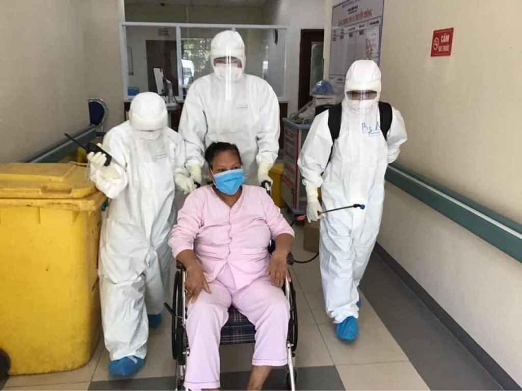 3 bệnh nhân được Bệnh viện Trung ương Huế chữa khỏi Covid-19