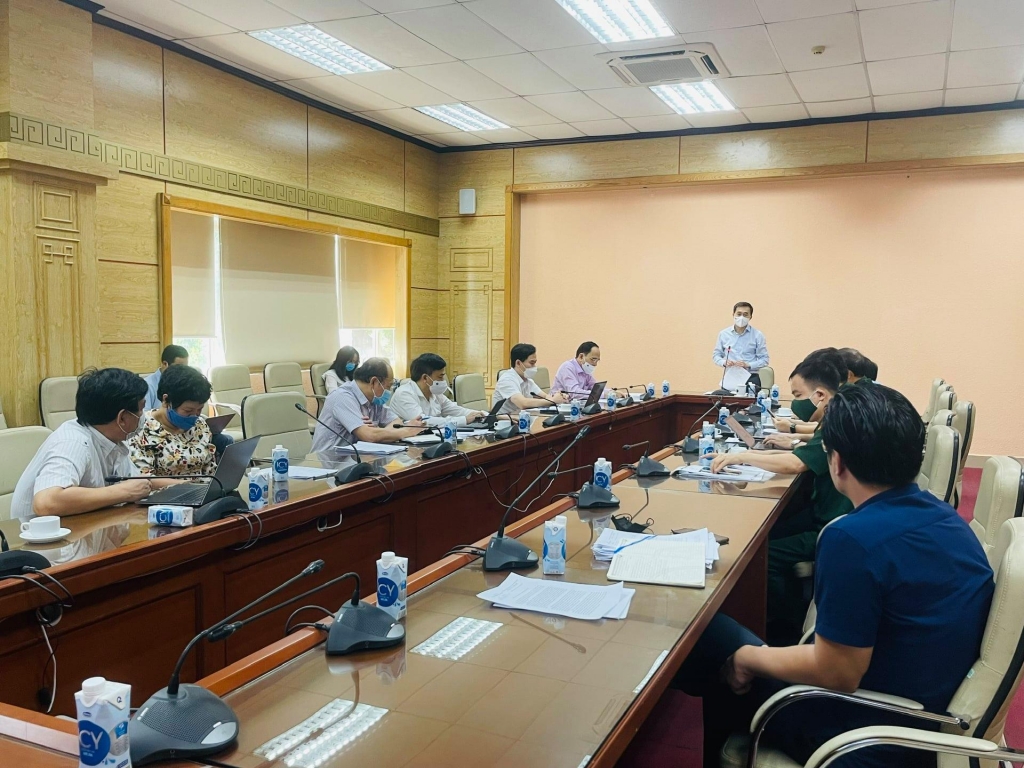 Thứ trưởng Bộ Y tế Trần Văn Thuấn phát biểu tại Cuộc họp trực tuyến về rà soát, đẩy nhanh tiến độ triển khai nghiên cứu phát triển, thử nghiệm lâm sàng (TNLS) vaccine phòng, chống COVID-19 tại Việt Nam