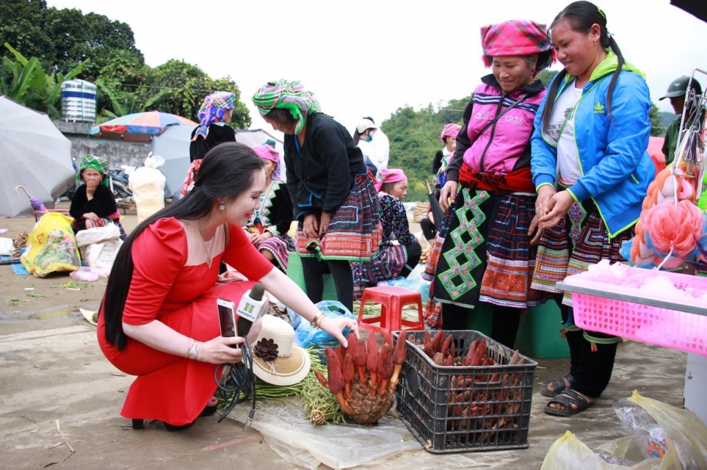 Những sản phẩm được bán tại chợ San Thàng (Lai Châu)