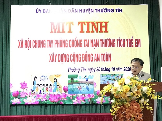 Phó Chủ tịch UBND huyện Thường Tín Bùi Công Thản phát biểu khai mạc.