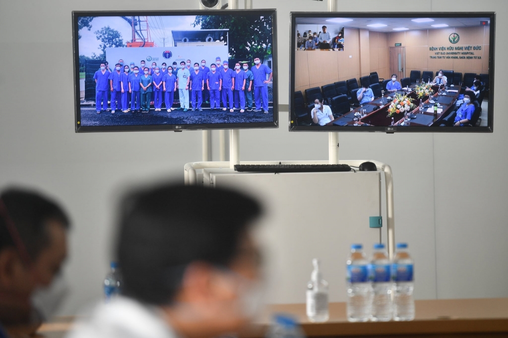Kết nối đến đầu cầu Hà Nội 