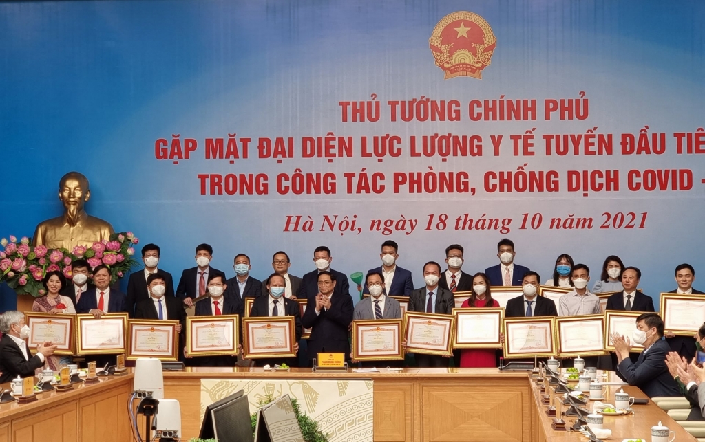 138 thầy thuốc tiêu biểu trong công tác phòng, chống dịch Covid-19 được Thủ tướng Chính phủ tặng bằng khen