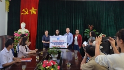 Hội Nhà báo TP Hà Nội ủng hộ 30 triệu đồng cho trường mầm non xã Sùng Phài (Lai Châu)