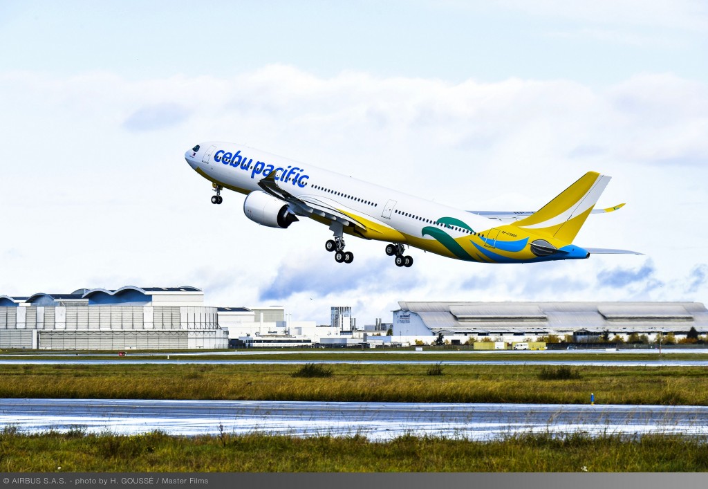 Máy bay A330neo đầu tiên của Cebu Pacific cất cánh trên chuyến bàn giao máy bay từ Toulouse, Pháp