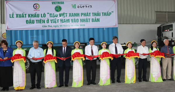 Lễ xuất khẩu lô Gần 70.000 tấn “Gạo Việt xanh, phát thải thấp” được cấp nhãn hiệu