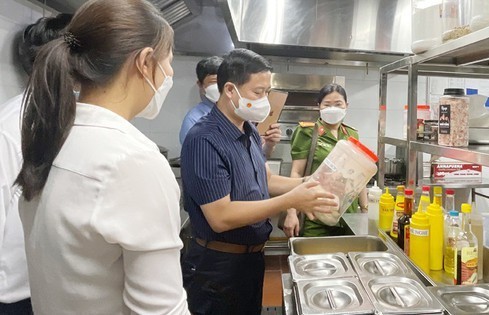 Triển khai cao điểm bảo đảm an toàn thực phẩm dịp Tết Nguyên đán