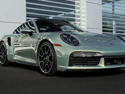 Porsche 911 Turbo S bị kênh giá gần 2,3 tỷ VNĐ vì tùy chọn màu sơn cá nhân hóa đặc biệt